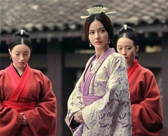 tao-thao-va-han-hien-de-02-ngoisaovn-w552-h448 11 Tam Quốc Diễn Nghĩa, Tào Tháo, con gái Tào Tháo, Hán Hiến Đế