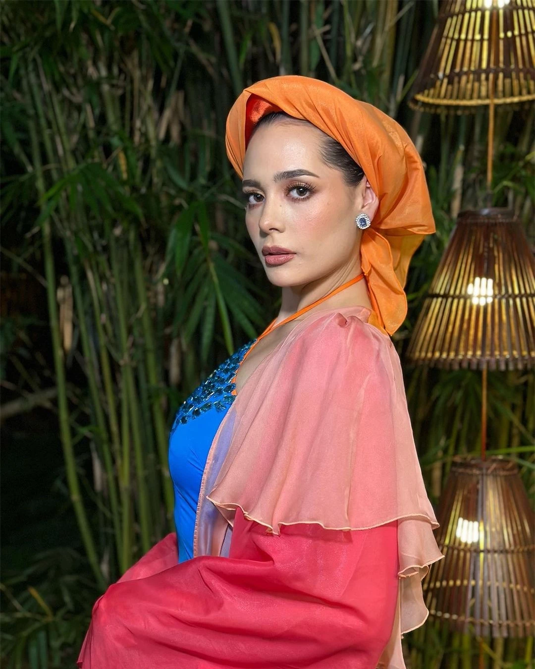 Người đẹp mất 40 giờ đồng hồ để tới Việt Nam thi Hoa hậu Hòa bình ảnh 7