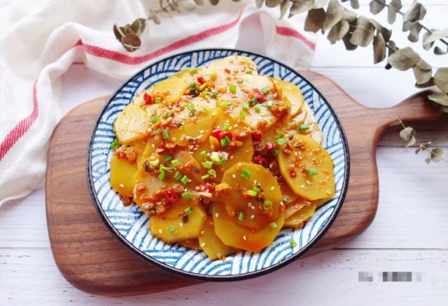 Loại củ này giàu kali hơn cả chuối, giá 40.000-70.000 đồng/kg, đem trộn chua ngọt được món ngon lạ ai cũng bất ngờ