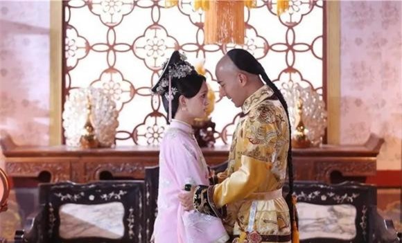 2 chị em ruột gả cho Khang Hi 0 Khang Hi, vua Khang Hi, 2 chị em ruột gả cho Khang Hi, nhà Thanh, triều đại nhà Thanh