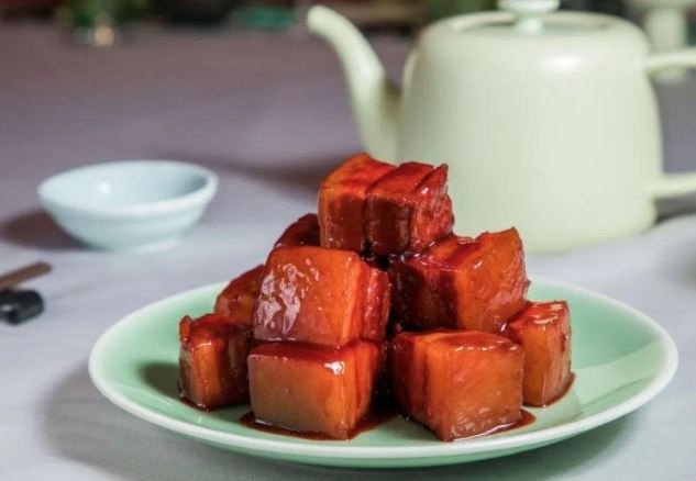 3 loại thực phẩm rút dần rút mòn canxi trong cơ thể, càng ăn nhiều xương càng giòn, có món già trẻ đều rất thích