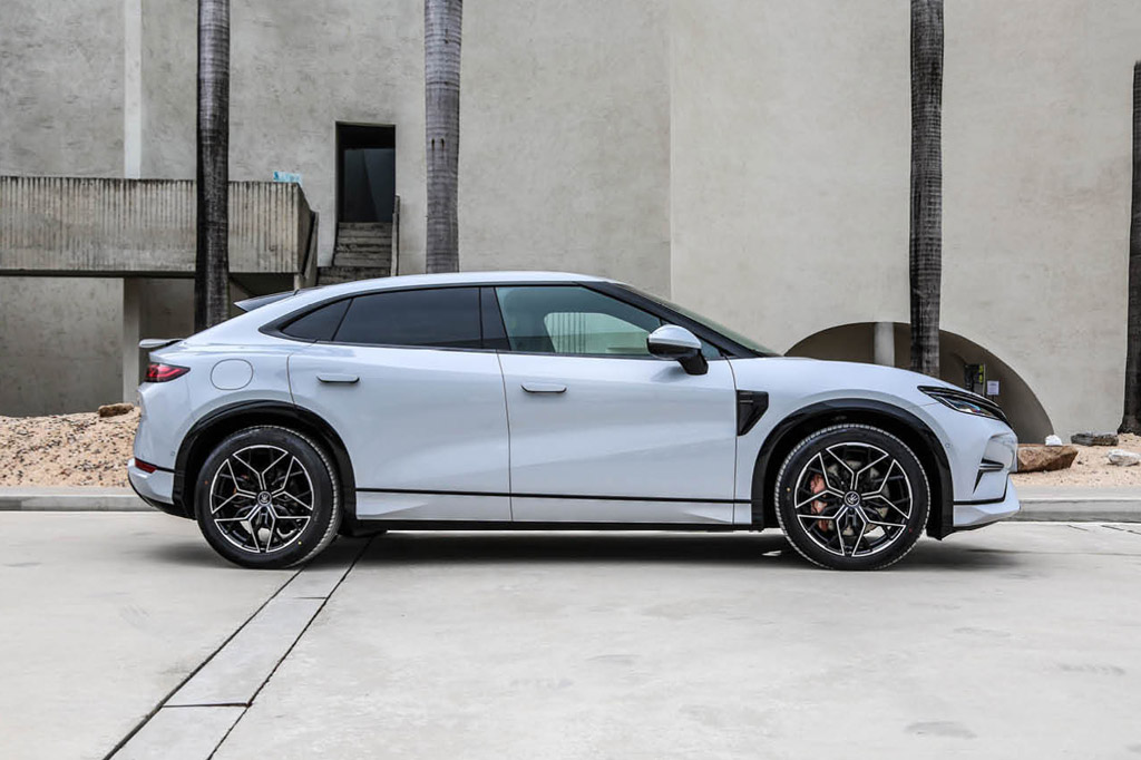 Siêu phẩm xe điện 517 mã lực, nội thất sang trọng, giá khởi điểm hơn 800 triệu đồng