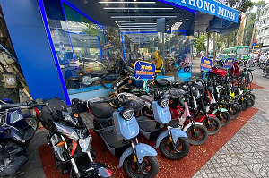 Thách thức nghiêm trọng cho nhà sản xuất, quản lý xe điện