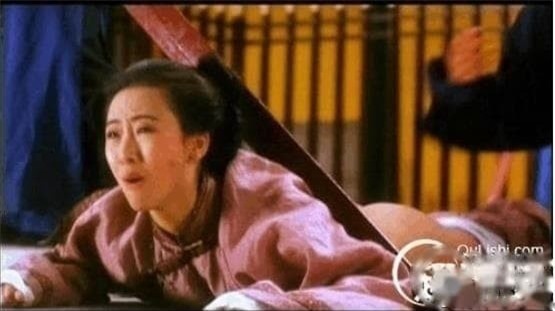 6-nhung-hinh-phat-dang-so-cua-phu-nu-ngoisaovn-w555-h311 1 hình phạt hà khắc, nhục hình, những hình phạt đáng sợ