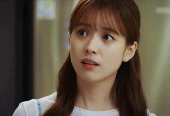 Chồng không ngớt miệng khen cô hàng xóm xinh đẹp, vợ chỉ đủng đỉnh hỏi vặn thế này mà anh ta phải hổ thẹn cúi đầu