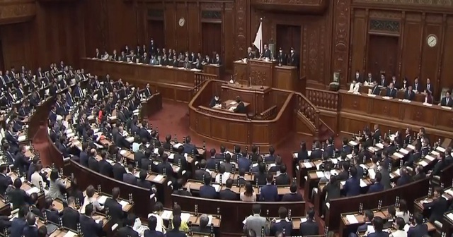 Thủ tướng Nhật Bản ưu tiên thúc đẩy kinh tế