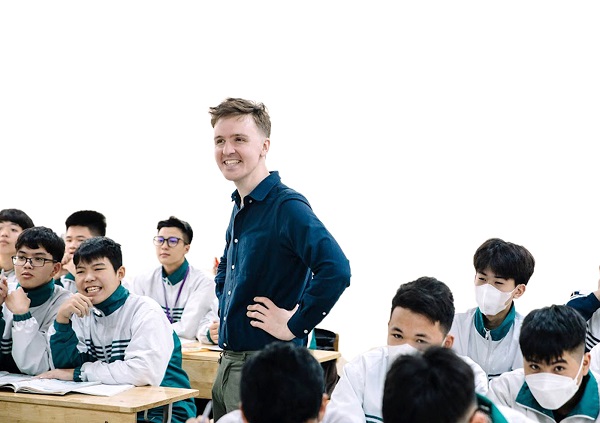 Peace Corps hỗ trợ công tác giảng dạy tiếng Anh tại TP Hồ Chí Minh