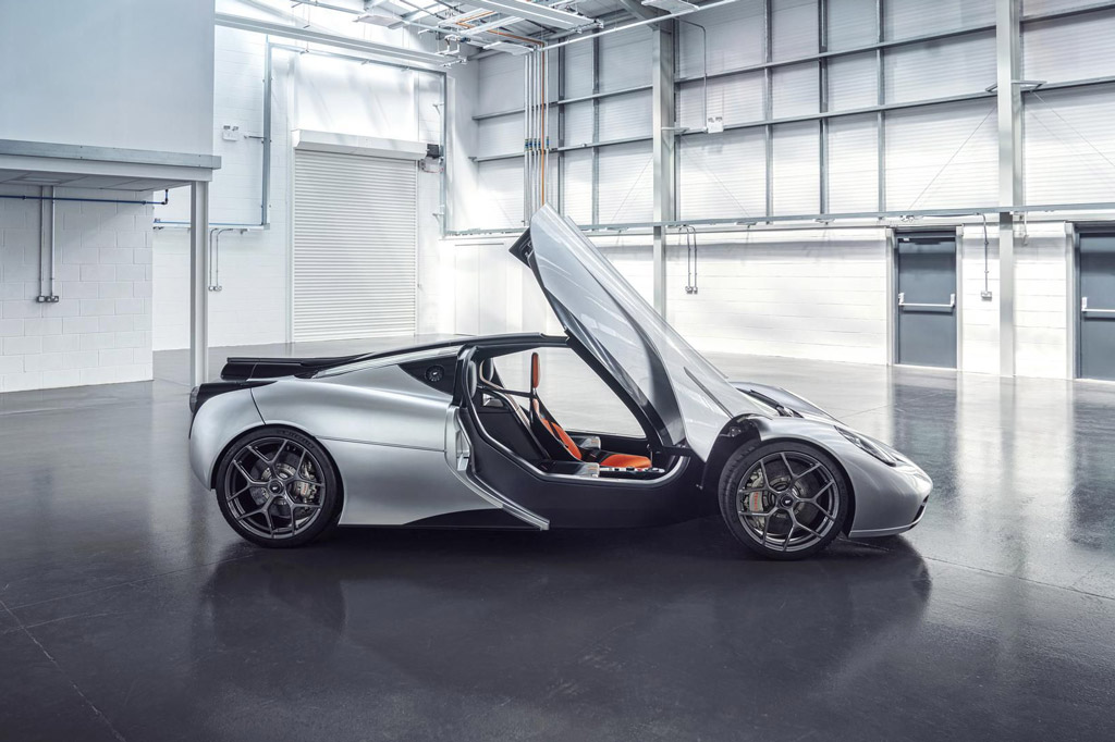 Top 10 siêu xe thể thao sử dụng thân vỏ bằng sợi carbon