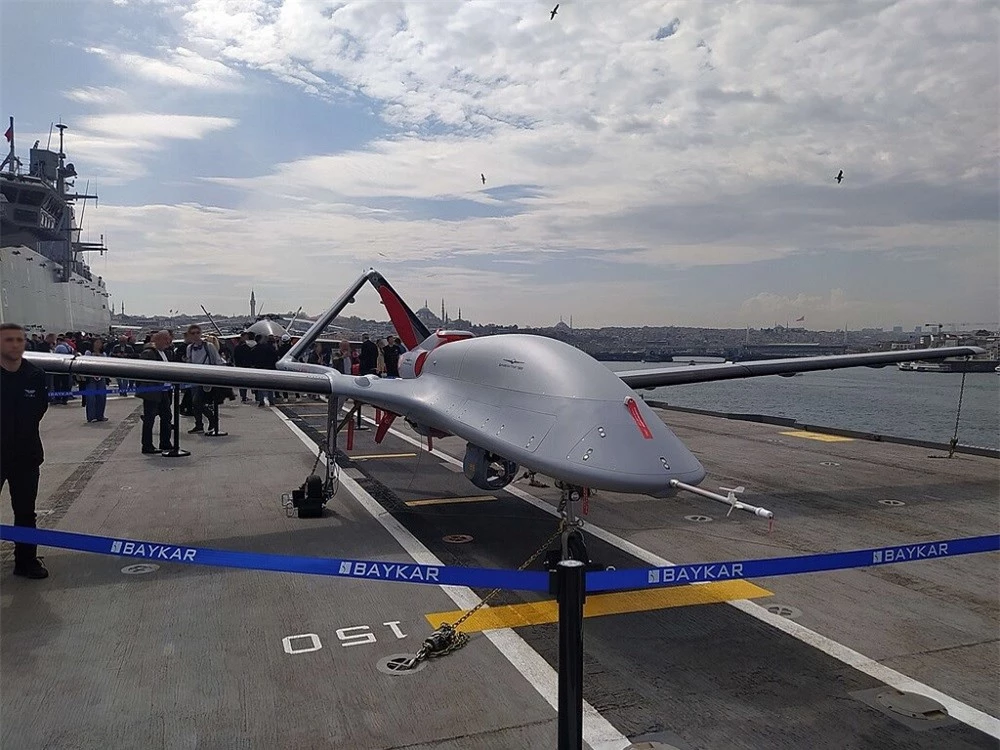 Bayraktar TB3 - UAV vũ trang đầu tiên trên thế giới có thiết kế cánh gập