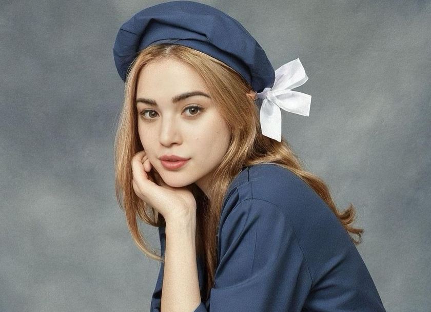 Nhan sắc tựa tiên tử của VĐV bóng chuyền đẹp nhất Philippines