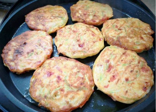 Dậy muộn chưa biết nấu gì, lấy ngay thứ quả là "kho dinh dưỡng thiên nhiên" làm bữa sáng, 10 phút xong ngay mà siêu bổ