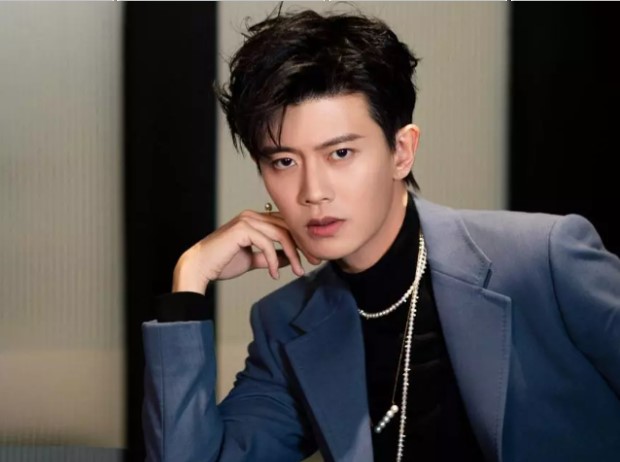 'Tiểu Nam Thần Vương' bị bốc phốt ngoại tình trong lúc vợ mang thai, bằng chứng ra sao mà nhiều người nghi ngờ?