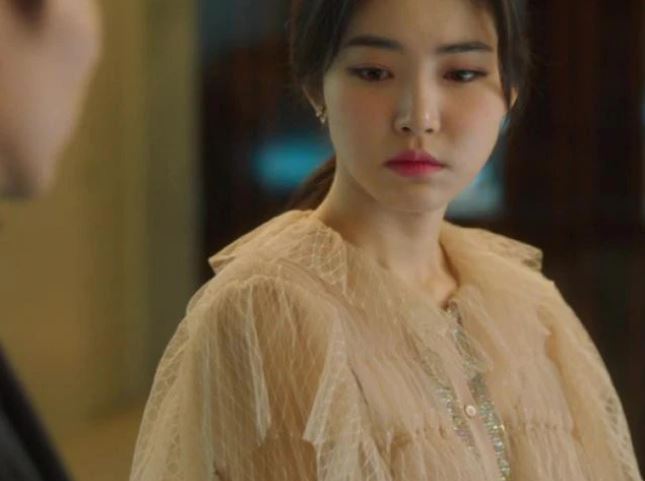 Cô vợ tới thăm em dâu mới sinh và cho 1 triệu, ngờ đâu vẫn bị chồng tát cháy má