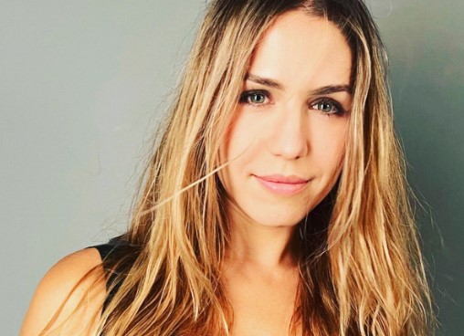 Người đẹp 39 tuổi, đã kết hôn dự thi Hoa hậu Hoàn vũ 2023