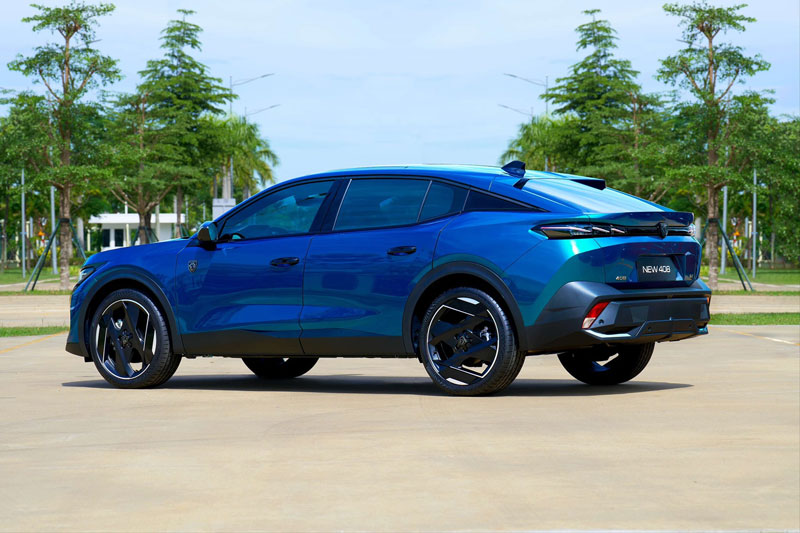 Giá lăn bánh Peugeot 408: Thấp nhất hơn 1,1 tỷ đồng