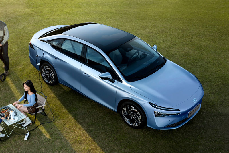 Xe sedan kích thước ngang Toyota Camry, công suất 245 mã lực, giá gần 500 triệu đồng