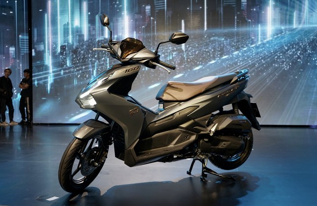 Nhiều mẫu xe máy giảm giá mạnh tại Việt Nam