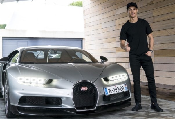 Chiêm ngưỡng dàn siêu xe trị giá gần 600 tỷ của Ronaldo