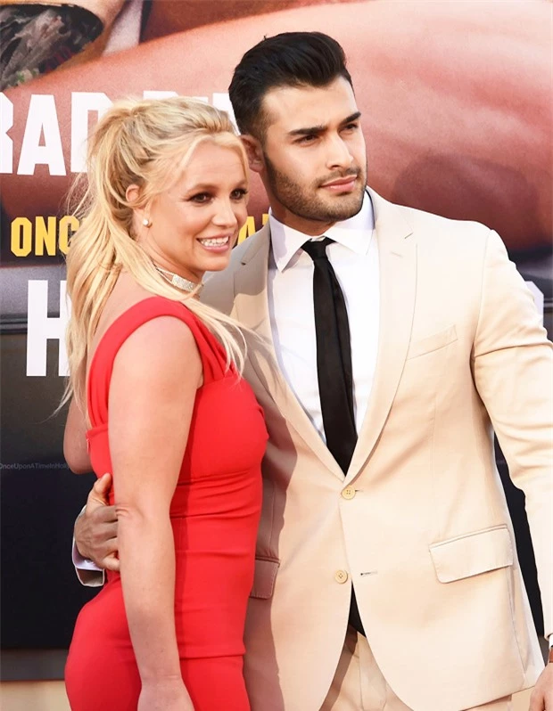 Britney Spears và Sam Asghari