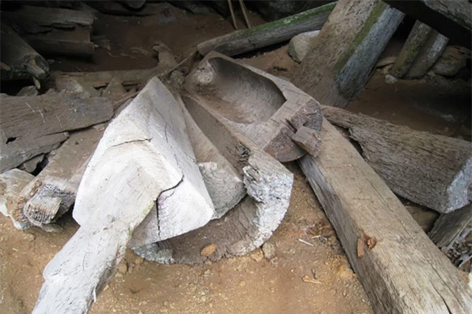 Giải mãi bí ẩn những hang quan tài gỗ ở vùng đất phía Tây Thanh Hóa