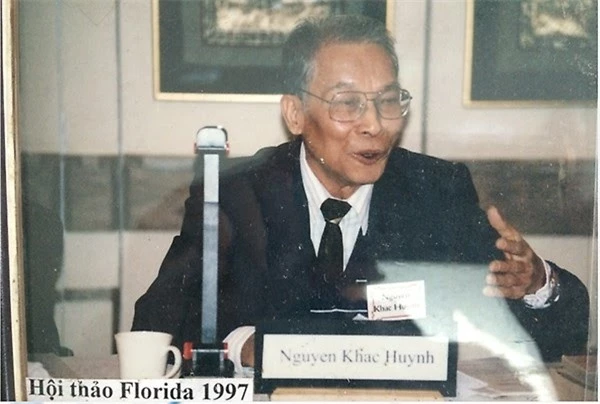Ông ngoại của Trang Pháp là Nhà ngoại giao Nguyễn Khắc Huỳnh