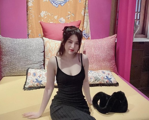 Không biết quét nhà rửa bát, nàng dâu vẫn được mẹ chồng cưng như trứng, hứa cho thừa kế 3 khách sạn