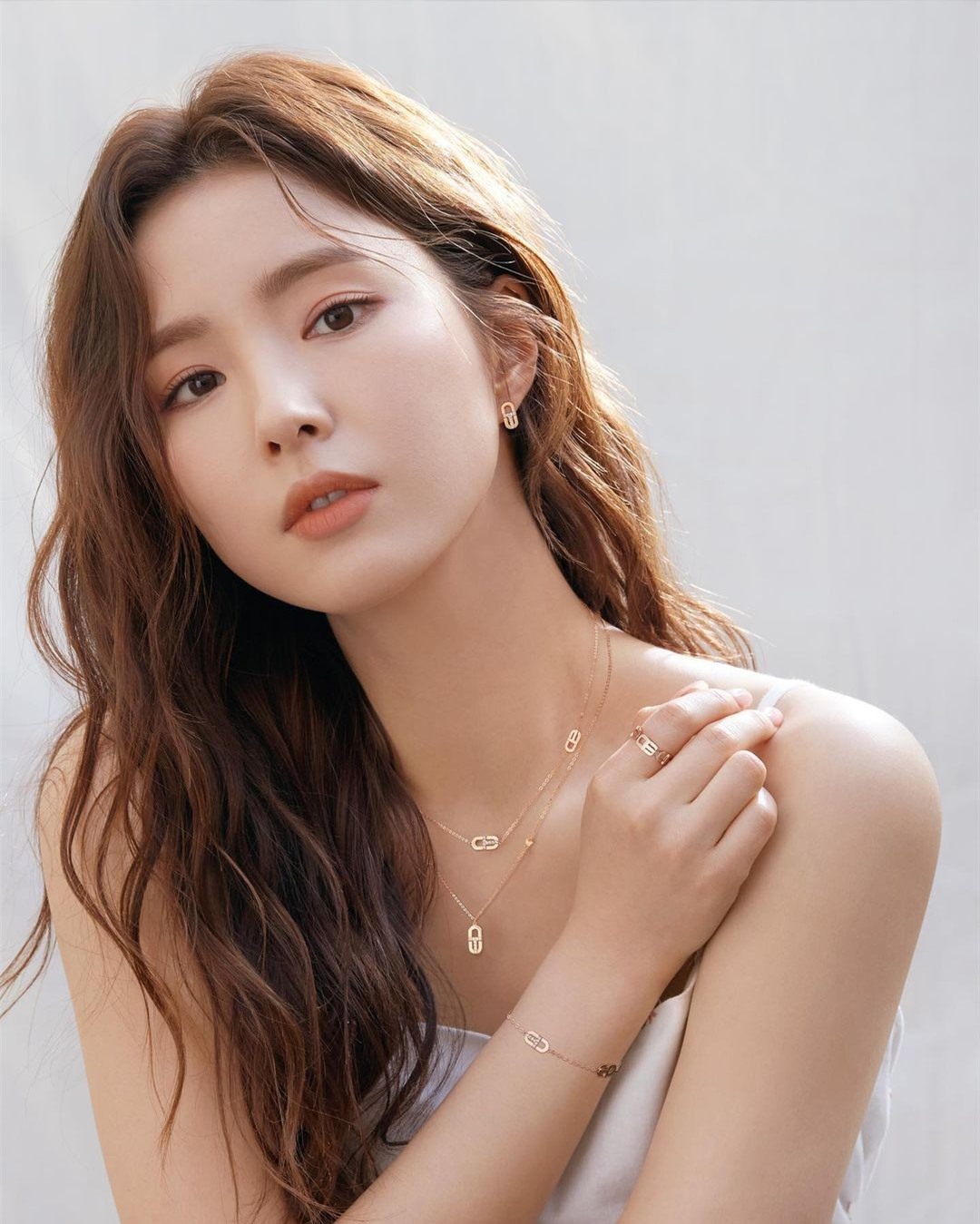 Ba sao nữ Hàn Quốc có khuôn mặt được nhiều người thèm muốn nhất ảnh 7