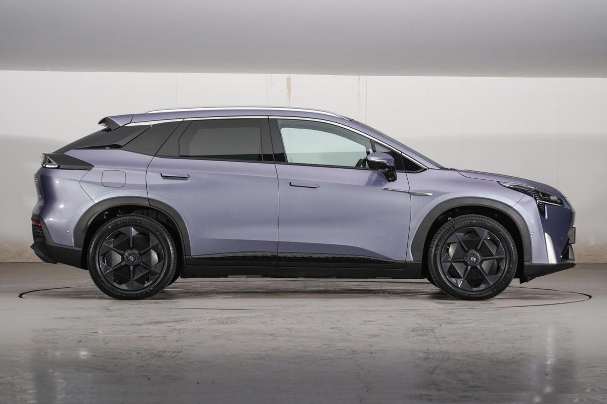 SUV chạy điện lớn hơn VinFast VF 8, công suất 480 mã lực, phạm vi hoạt động 1.008 km/lần sạc, giá từ 932 triệu đồng