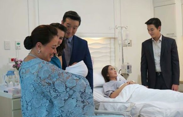 Trách mẹ chồng chăm ở cữ lấy 45 ngàn đồng/bữa, bà đưa hóa đơn mua bán tôi càng sốc hơn