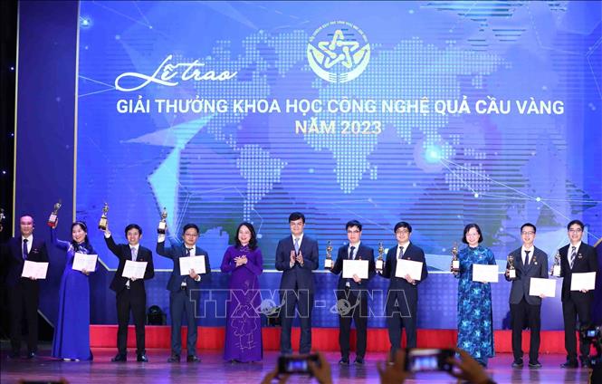 Thành tích 'khủng' của nhà khoa học trẻ