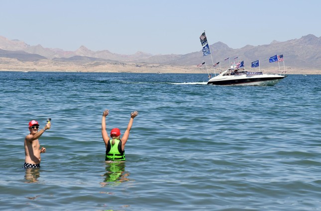 Phát hiện sinh vật ăn não người ở suối nước nóng