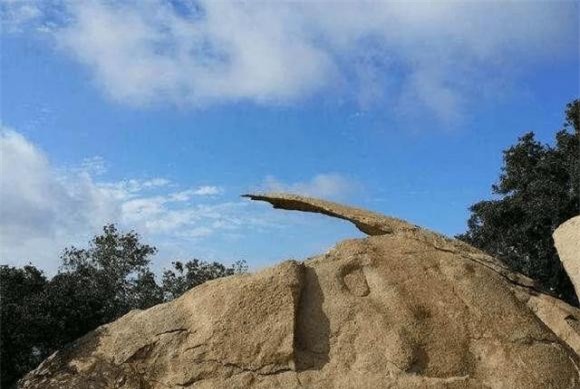 tang-da-mong (1).jpeg 3 Tảng đá 'nguy hiểm' nhất thế giới, tảng đá mỏng, khám phá thiên nhiên, Potato Chip Rock