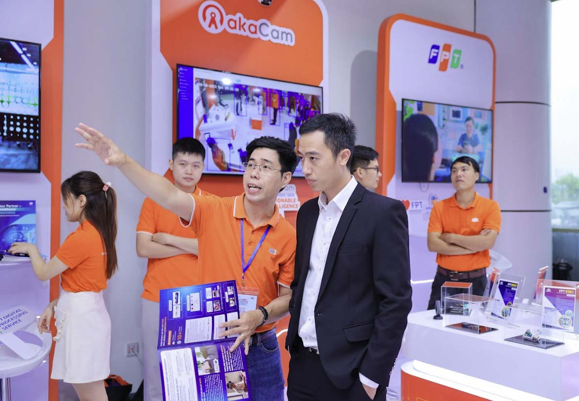 Top 10 thương hiệu bền vững nhờ đổi mới sáng tạo vinh danh FPT