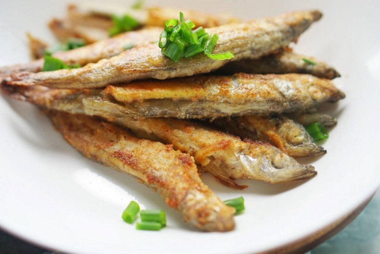 Loại cá này kích thước nhỏ nhưng dinh dưỡng cao, ít xương lại bổ não giá khoảng 110.000 đồng/kg, nấu kiểu này quá ngon