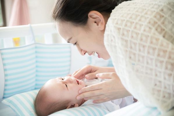 Bị vợ cũ của chồng đơm đặt bịa chuyện, trong lúc chồng cũng quay lưng lại với tôi thì chính con riêng của anh đứng ra minh oan khiến tôi choáng váng