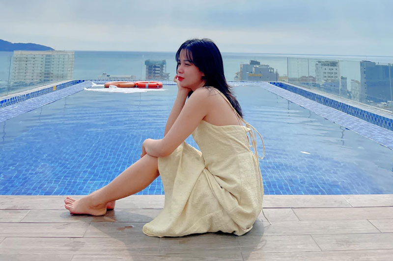 Vẻ đẹp mặn mà của bà xã tiền vệ đang khoác áo Đông Á Thanh Hoá