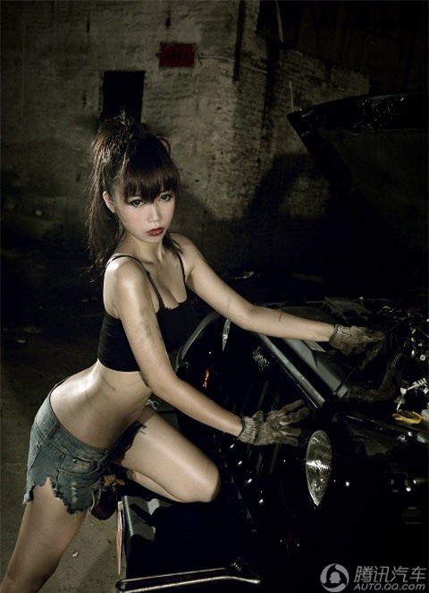 Cô nàng bụi bặm sửa Jeep Rubicon ảnh 7