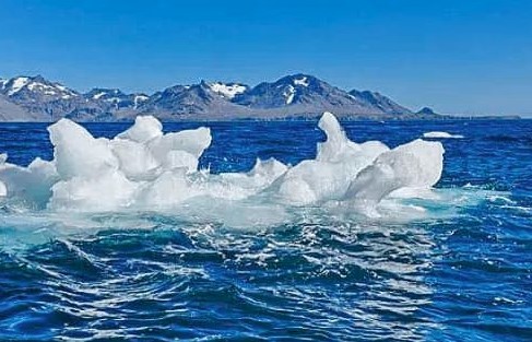 Một 'kho báu' được tìm thấy dài 848 mét dưới lớp băng ở Nam Cực, với đường kính 56 km, đó có phải là người ngoài hành tinh?