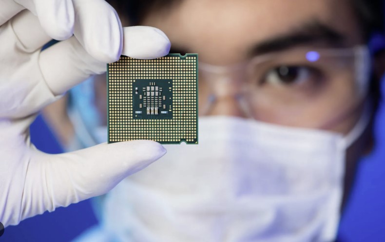 Ngành bán dẫn 'khát' nhân lực và cơ hội cho Việt Nam