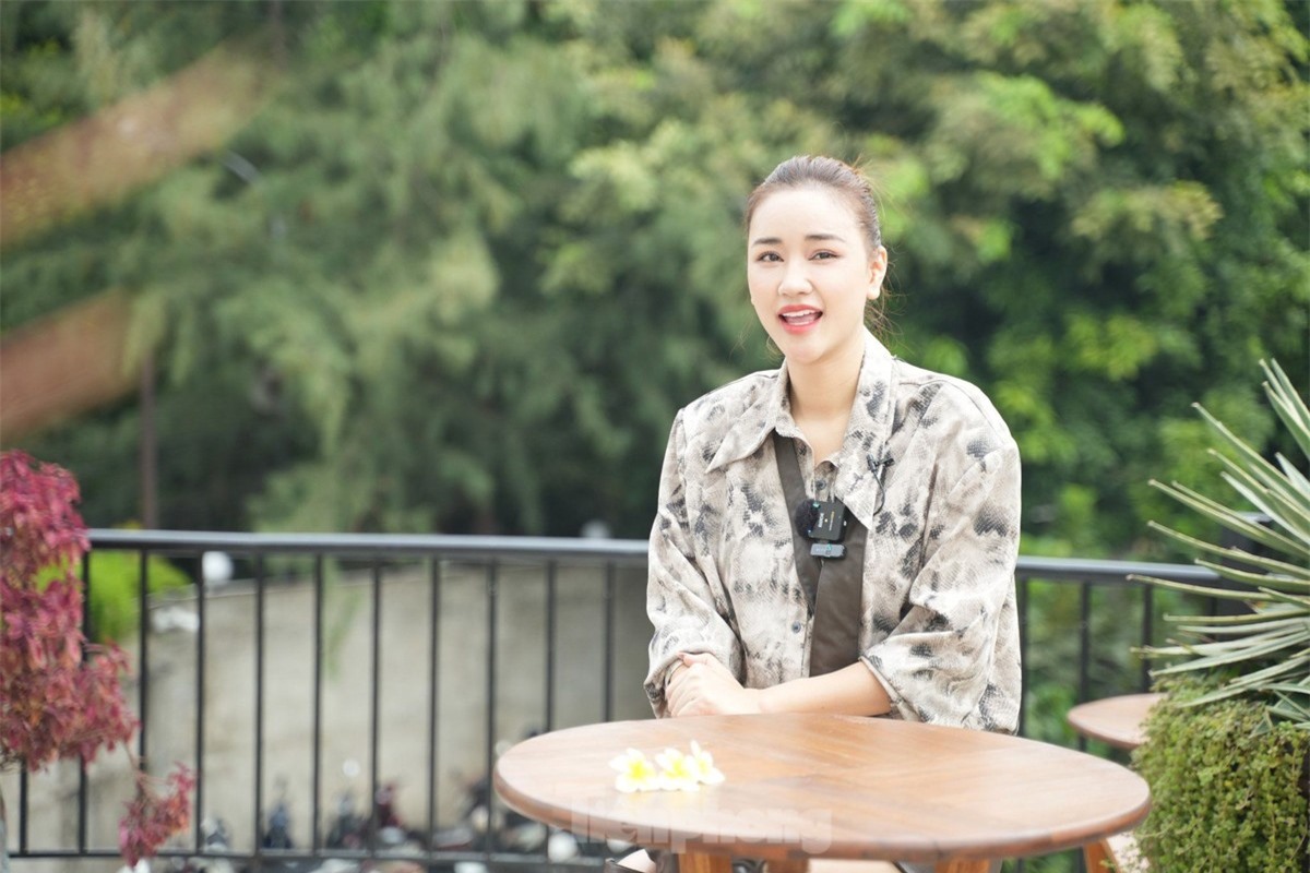 Nữ diễn viên phim 'Vợ ba' một mình sang Mỹ sinh con giờ ra sao? ảnh 1