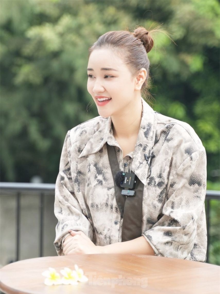 Nữ diễn viên phim 'Vợ ba' một mình sang Mỹ sinh con giờ ra sao? ảnh 12