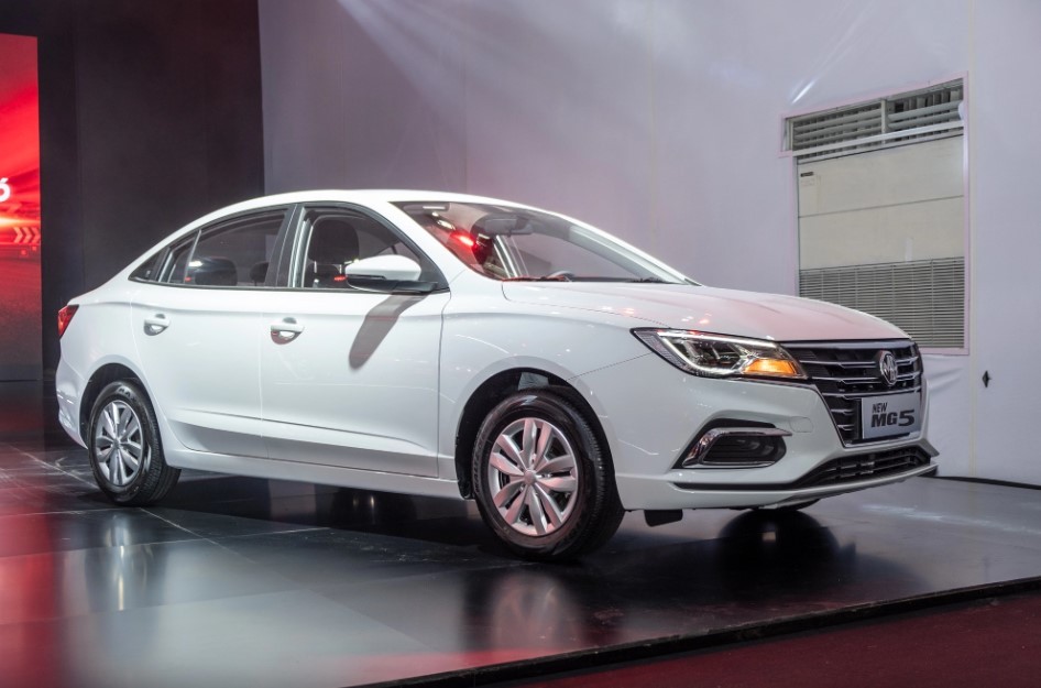 ‘Kẻ thách thức Mazda3’ giảm giá cực sốc, chỉ còn rẻ ngang Hyundai Grand i10 và Kia Morning