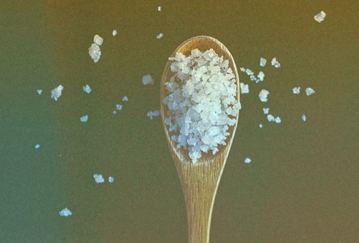 Khám phá bí ẩn về muối cổ xưa: Vì sao ăn ít muối lại yếu cơ?