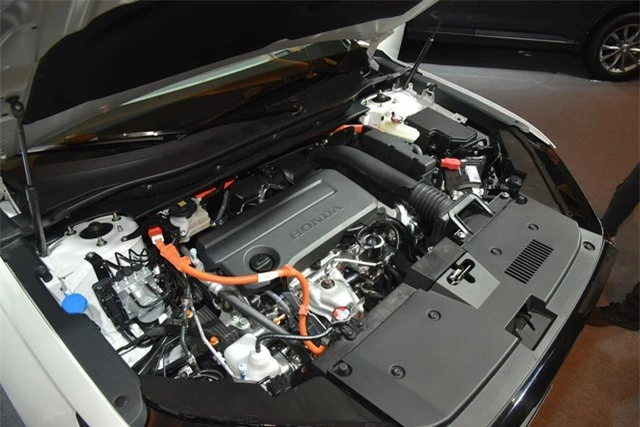 Chênh lệch 201 triệu đồng, đây là những khác biệt giữa 4 phiên bản Honda CR-V mới ra mắt - Ảnh 8. Chênh lệch 201 triệu đồng, đây là những khác biệt giữa 4 phiên bản Honda CR-V mới ra mắt - Ảnh 8.