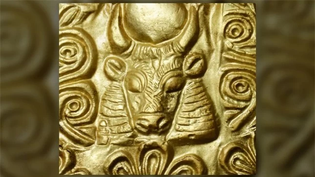 Hé lộ bí mật từ những ngôi mộ chứa đồ vật bằng vàng và kim loại quý ảnh 1