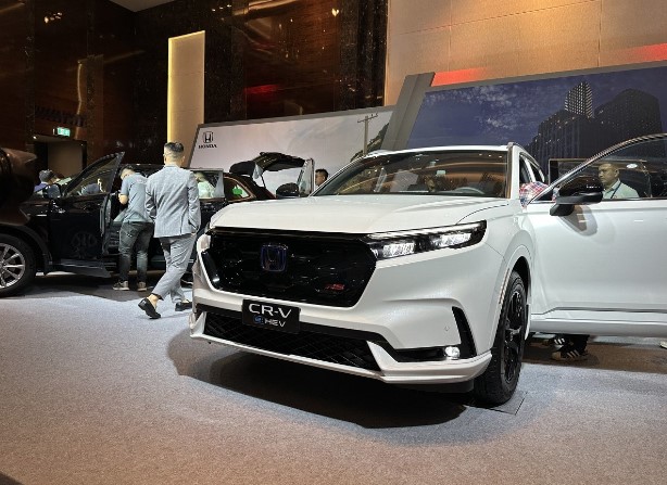 Honda CR-V 2024 ‘hạ nhiệt’, giảm giá tại đại lý: Riêng bản e:HEV RS nhập khẩu vẫn khan hàng