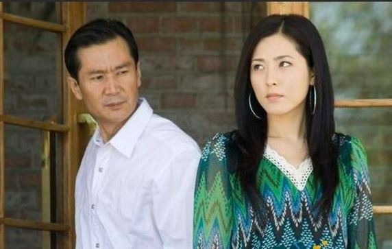 Chồng phản bội còn khẳng định "yêu cô ấy 10 phần", vợ chịu đựng cả năm trời để rồi thực hiện 1 màn "chốt đỉnh cao" khiến chồng thê thảm