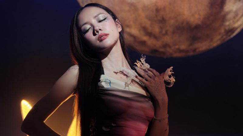 Phương Ly tiếp tục 'cưa đổ' khán giả với 'Little Love' đầy mộng mơ và nữ tính