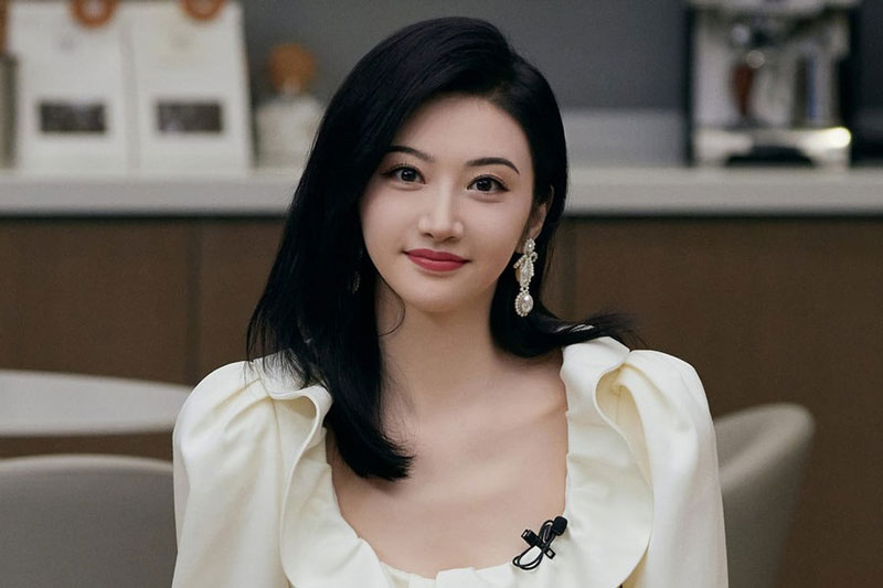 Cảnh Điềm bị chê giả tạo, danh tiếng tụt dốc sau vụ bị dọa tung video nóng với bạn trai