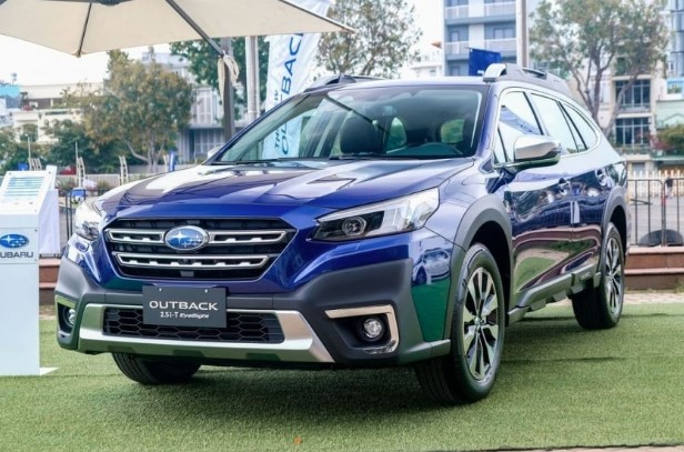 Subaru Outback giảm giá hơn 400 triệu đồng tại Việt Nam